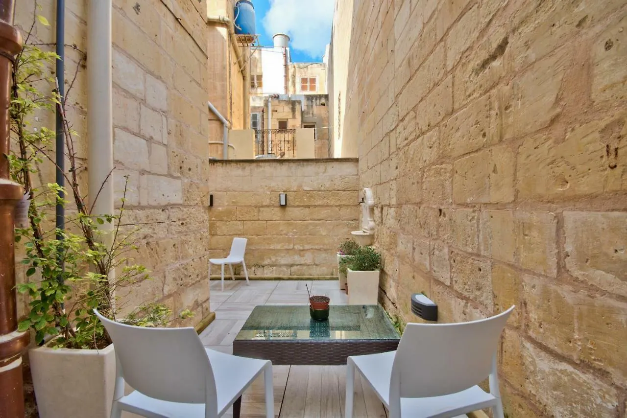Vacation Townhouse Villa Sliema 0*,  Malta